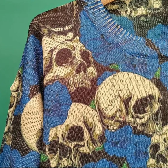 Skull sweater - Picture 6 of 10